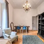 Residenza Nemorense * Rzym